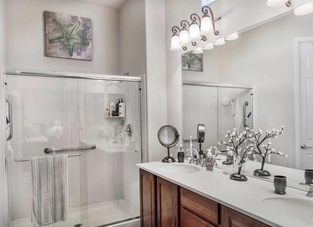 81690 Avenida Alturas, Indio CA: https://media.crmls.org/mediaz/bc506dd1-81ac-4339-bd25-475c68e4cd2e.jpg