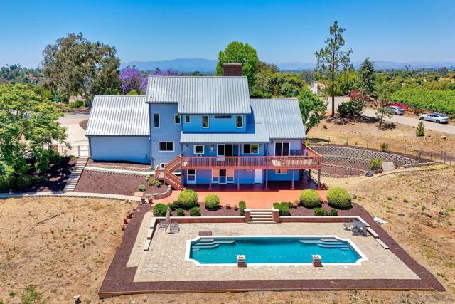 2511 Via Rancheros, Fallbrook CA: https://media.crmls.org/mediaz/bc509bce-1f36-476f-bf51-22607c5ec8de.jpg