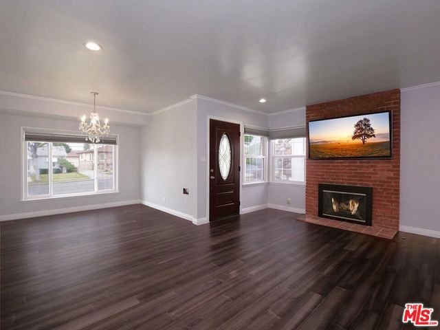 518 N 18th Street, Montebello CA: https://media.crmls.org/mediaz/bc525451-7d1b-486c-a6e5-cceadfcd0600.jpg