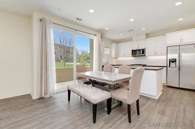 4314 Star Path Way, Oceanside CA: https://media.crmls.org/mediaz/bc52633a-8a10-4ea4-b70f-4fd63de552e3.jpg