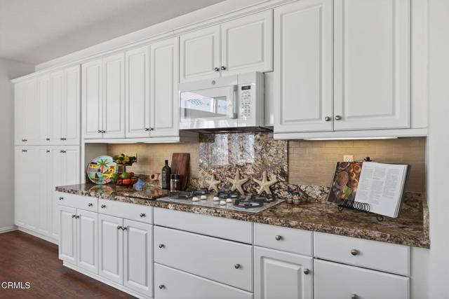 Detail Gallery Image 15 of 51 For 2914 Naples Dr, Oxnard,  CA 93035 - 3 Beds | 2 Baths