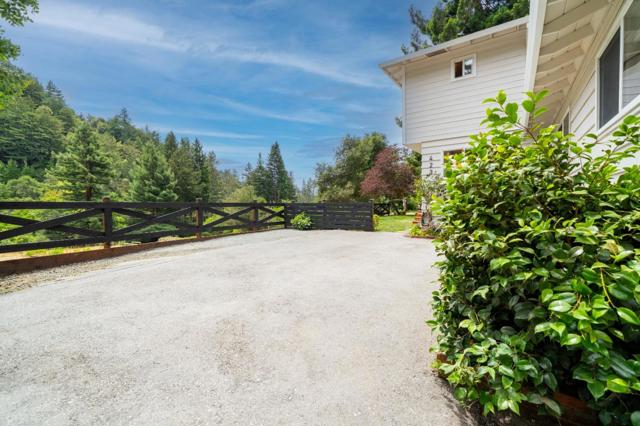 423 Nelson Rd., Scotts Valley CA: https://media.crmls.org/mediaz/bc54138d-8f3d-4df8-928f-a7cd675c9d31.jpg