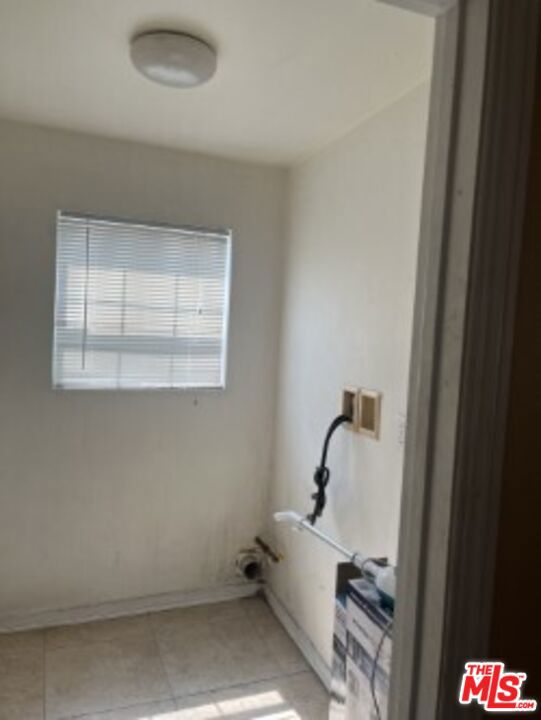 2223 E Oris Street, Compton CA: https://media.crmls.org/mediaz/bc546cf3-051c-47fe-8277-7f7a2f644c42.jpg