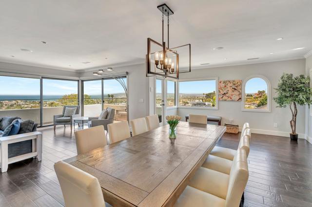 4611 Santa Cruz Ave, San Diego CA: https://media.crmls.org/mediaz/bc549d2a-c6c0-4cc9-9fa7-cc0af5a0a821.jpg