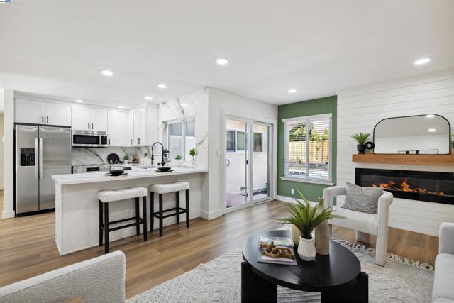 45548 Cherokee Ln, Fremont CA: https://media.crmls.org/mediaz/bc55b458-f089-4624-ae66-2011a6e284ff.jpg