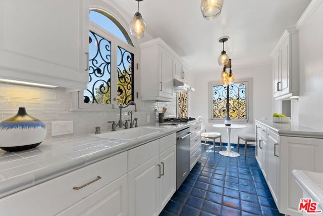 10320 Mississippi Avenue, Los Angeles CA: https://media.crmls.org/mediaz/bc571164-56f5-4004-bfba-0db7f93b296c.jpg