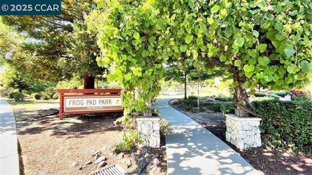 1136 TARAYA TERR - UNIT B, Hercules CA: https://media.crmls.org/mediaz/bc59ac48-c4f2-4f00-9769-6b8ed61b5945.jpg