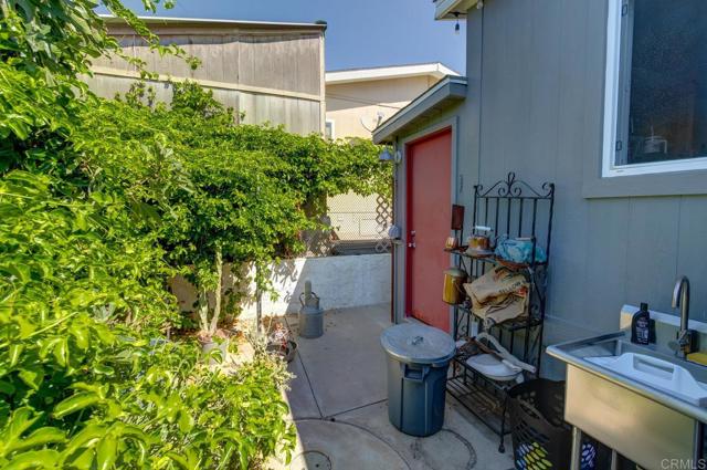 Detail Gallery Image 34 of 35 For 1380 Oak Hill Dr #42,  Escondido,  CA 92026 - 3 Beds | 2 Baths