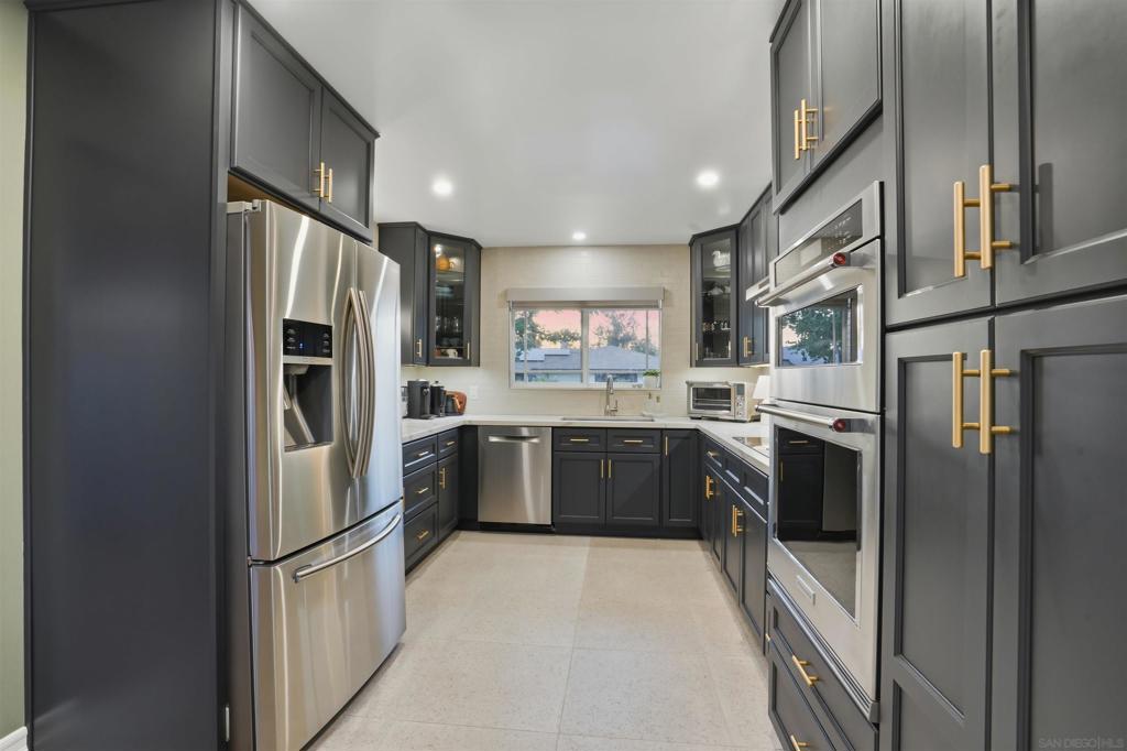 5641 Genoa - photo 14