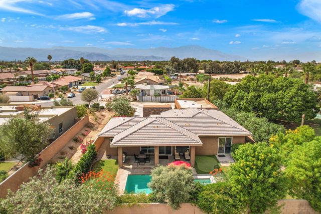 41252 Gaslight Avenue, Bermuda Dunes CA: https://media.crmls.org/mediaz/bc5acbdf-b95b-43a8-9138-43b557134bf8.jpg