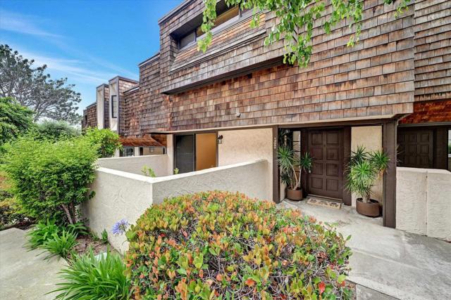 Detail Gallery Image 2 of 45 For 13092 Caminito Del Rocio, Del Mar,  CA 92014 - 2 Beds | 2 Baths