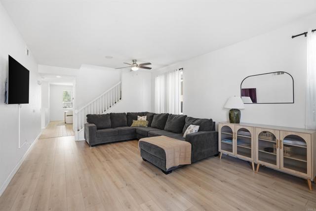 Detail Gallery Image 4 of 52 For 38538 Tranquila Ave, Murrieta,  CA 92563 - 4 Beds | 2/1 Baths