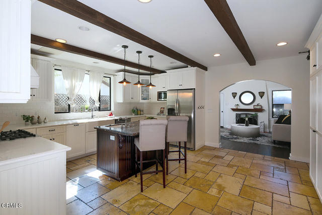 652 N Orchard Drive, Burbank, CA, 91506 652 N Orchard Drive, Burbank, CA, 91506