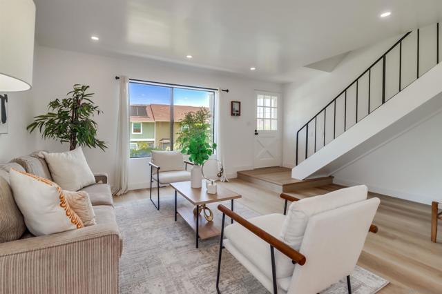 7827 Rancho Fanita Dr, Santee CA: https://media.crmls.org/mediaz/bc5e502e-18c2-4b4f-b905-430e95ccaf3f.jpg