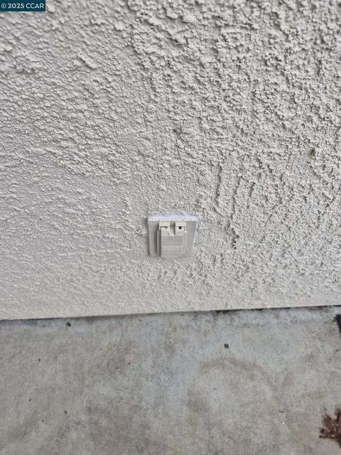 1870 Zurlo Way, Sacramento CA: https://media.crmls.org/mediaz/bc5e5c1b-df19-412f-8e08-f4763805299f.jpg