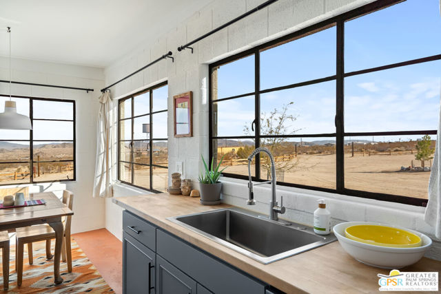 Image 27 of 48 For 52079 Ocotillo Road