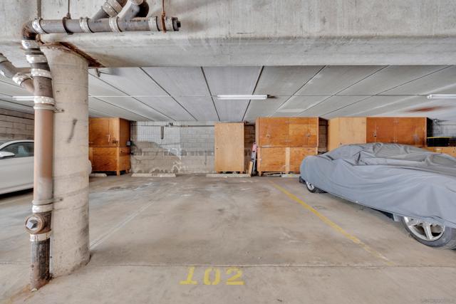 4055 Falcon St, San Diego CA: https://media.crmls.org/mediaz/bc5f76a5-f980-40fb-8a6a-cb91bad25ece.jpg