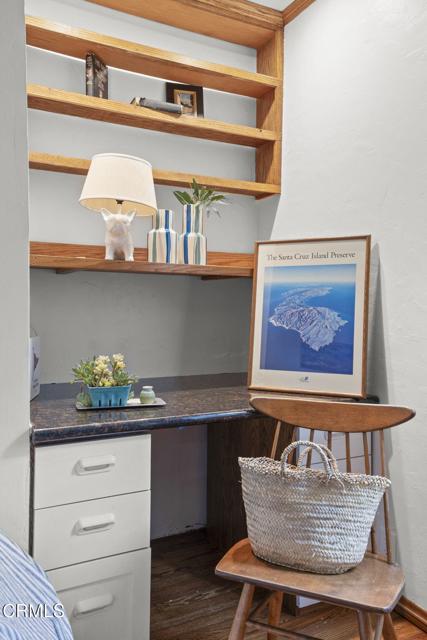 308 Topa Topa Drive, Ojai CA: https://media.crmls.org/mediaz/bc5f880f-7434-4f69-ad60-2be2d3a7aa54.jpg