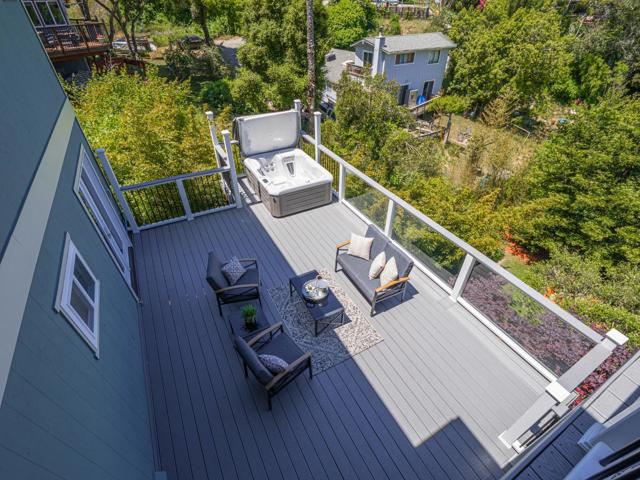 609 Encino Drive, Aptos CA: https://media.crmls.org/mediaz/bc604472-7ad1-4936-b40b-261e8b3ec12b.jpg
