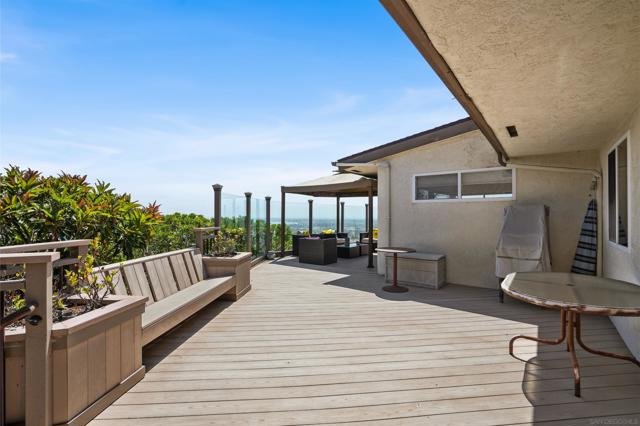 3539 Mount Laurence Dr, San Diego CA: https://media.crmls.org/mediaz/bc614317-d33a-468a-9f42-c4d99569c74c.jpg