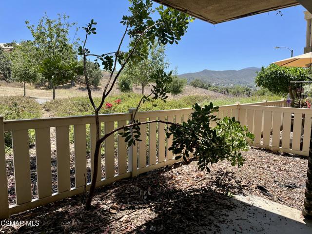 788 Pinetree Circle, Thousand Oaks CA: https://media.crmls.org/mediaz/bc617d0b-ed6a-4505-8984-d56a053c124c.jpg