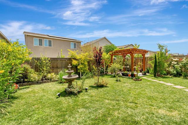 1420 Primitivo Lane, Manteca CA: https://media.crmls.org/mediaz/bc6279f8-a032-4a19-91e1-897df2f23f08.jpg