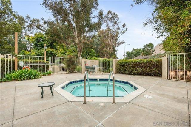 9775 Mesa Springs Way, San Diego, California 92126, 1 Bedroom Bedrooms, ,1 BathroomBathrooms,Condominium,For Sale,Mesa Springs Way,240023131SD