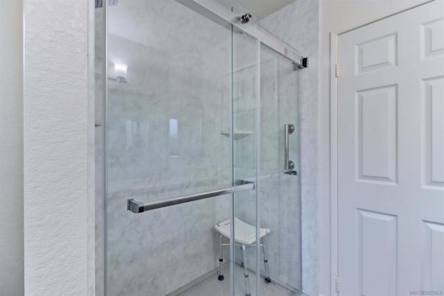 10832 Avenida De Los Lobos, San Diego CA: https://media.crmls.org/mediaz/bc6378c3-6199-4ba7-a40e-a3f744fef8a2.jpg