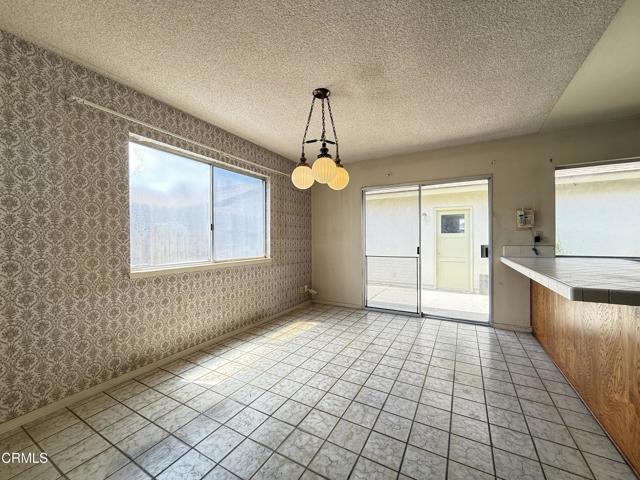 8160 Tiara Street, Ventura CA: https://media.crmls.org/mediaz/bc6385f7-ef61-4fe3-a11a-a755063d549a.jpg
