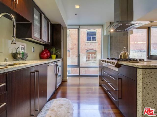 1100 S Hope Street, Los Angeles CA: https://media.crmls.org/mediaz/bc643c97-31d7-45f8-86d4-dd0276079f62.jpg