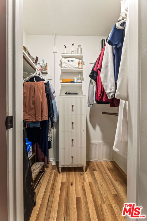 https://media.crmls.org/mediaz/bc64959e-ef7c-47f8-ae5a-d57cc5b90131.jpg?preset=X-Large