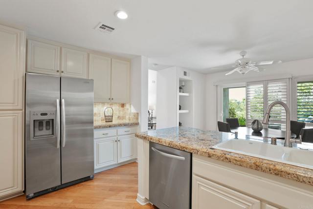 Detail Gallery Image 18 of 45 For 1636 Cormorant Dr, Carlsbad,  CA 92011 - 2 Beds | 2/1 Baths