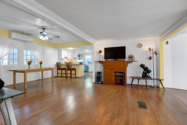 7 Sand Creek, Cathedral City CA: https://media.crmls.org/mediaz/bc65420f-fbb5-45c0-ae9e-536b06f29eb4.jpg