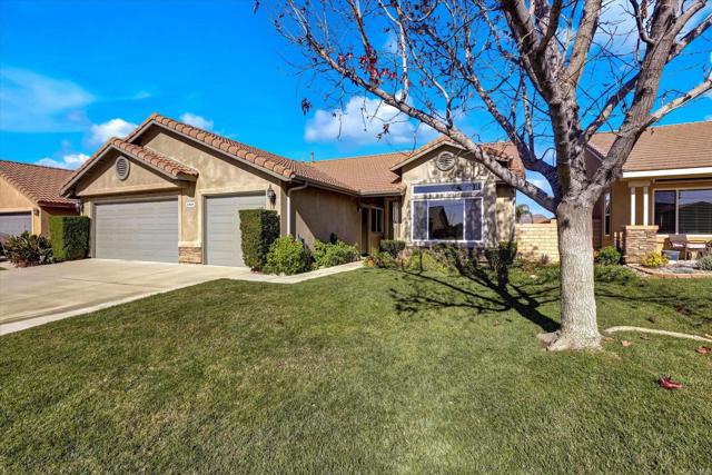 Detail Gallery Image 4 of 42 For 22929 via Santana, Nuevo,  CA 92567 - 4 Beds | 2 Baths