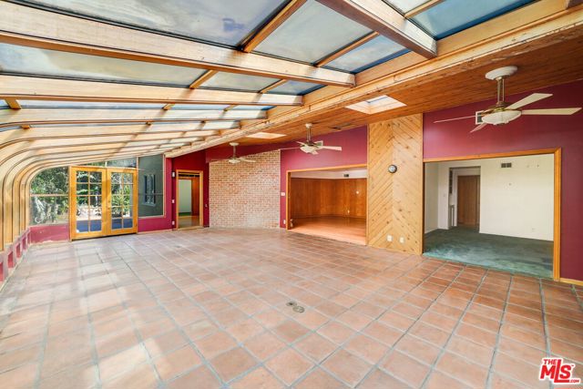 19305 Romar Place photo 8