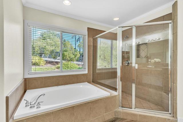 Detail Gallery Image 26 of 53 For 1404 Logan Ct, Escondido,  CA 92027 - 5 Beds | 4 Baths