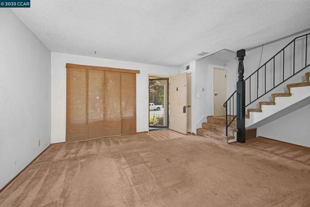 2571 Twin Creeks Dr, San Ramon CA: https://media.crmls.org/mediaz/bc66865d-b47b-4dba-8223-ca8e897e1046.jpg