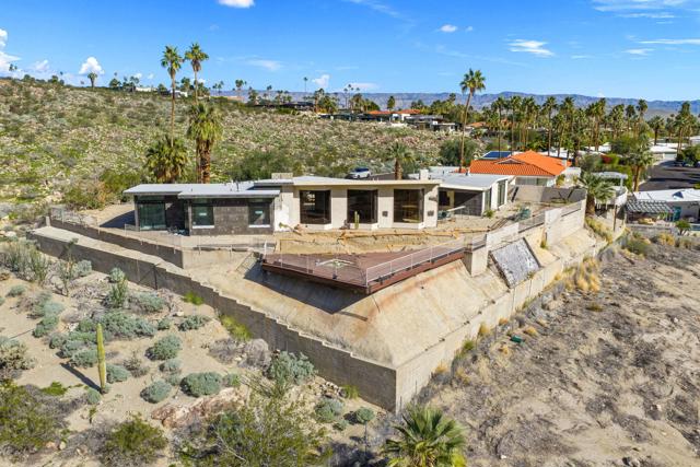 1133 W Dolores Court, Palm Springs CA: https://media.crmls.org/mediaz/bc678602-2e5a-486c-818b-a1478c457eeb.jpg