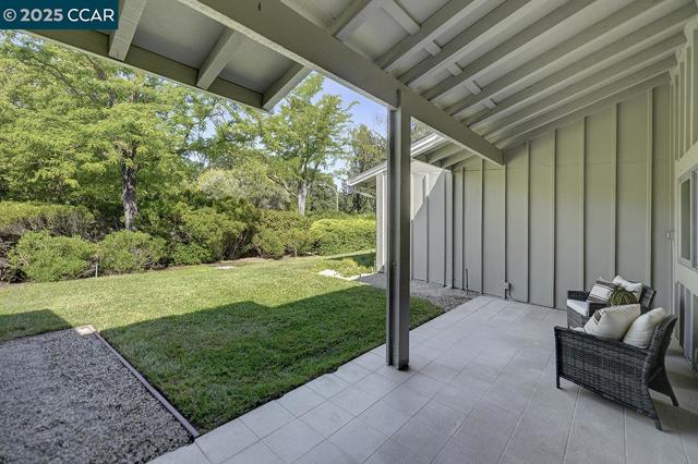 2607 Saklan Indian Dr, Walnut Creek CA: https://media.crmls.org/mediaz/bc67b554-e269-43ae-8bc9-7ccfc69dfdcb.jpg