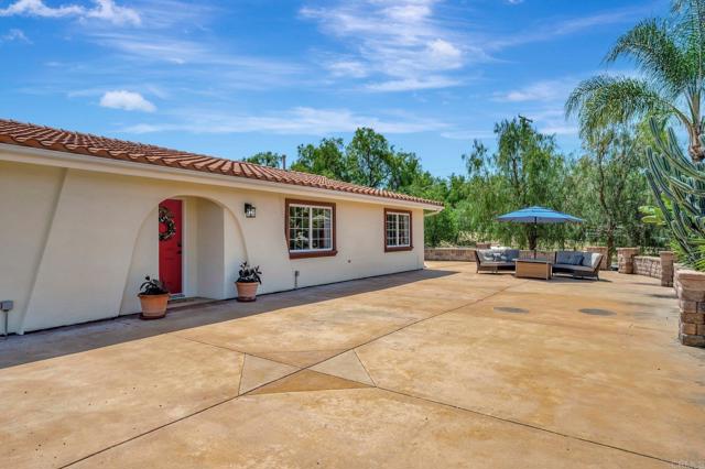Detail Gallery Image 3 of 32 For 13915 Proctor Valley Rd, Jamul,  CA 91935 - 4 Beds | 2/1 Baths