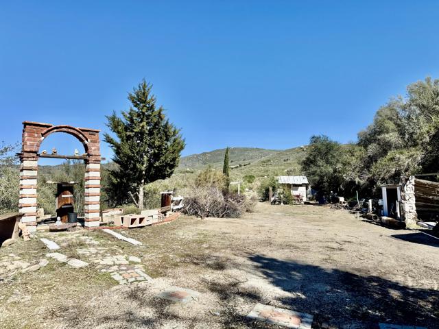 45860 Coyote Street, Banning CA: https://media.crmls.org/mediaz/bc67e2eb-9491-4669-8ed1-26c3175c20fe.jpg
