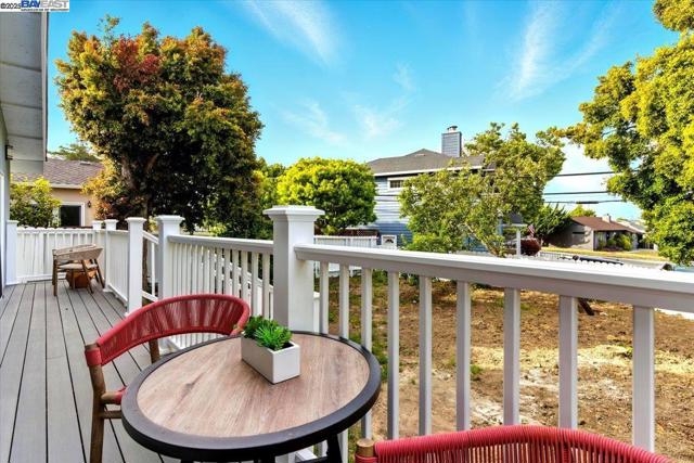 590 Cherry Ave, San Bruno CA: https://media.crmls.org/mediaz/bc690b99-b12e-4198-af5e-d49cf21b68ba.jpg