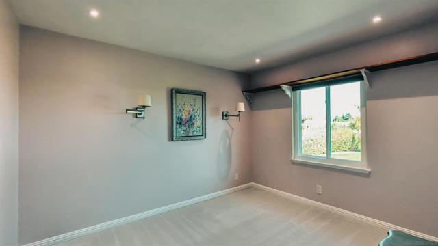 16482 Roca Dr, San Diego CA: https://media.crmls.org/mediaz/bc6995bc-2dd1-4a5d-80fc-e54b146e45e8.jpg