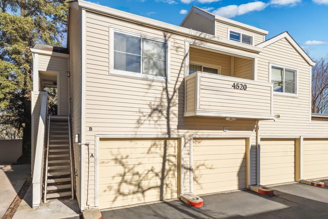 4520 Melody Dr, Concord CA: https://media.crmls.org/mediaz/bc69b420-97e8-4e93-a1b4-68e124467e3a.jpg