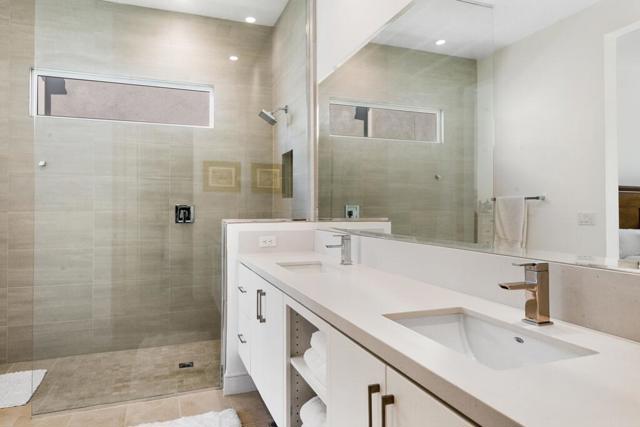 423 Fountain Drive, Palm Springs CA: https://media.crmls.org/mediaz/bc69b5ae-3bb4-46f8-a319-132ddd63420b.jpg