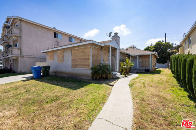 8931 Ramsgate Ave, Los Angeles, CA 90045