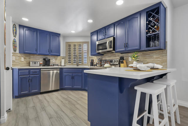 77576 Calle Las Brisas N, Palm Desert CA: https://media.crmls.org/mediaz/bc6a158c-e723-4fe0-9ddf-8bee6f4f9490.jpg