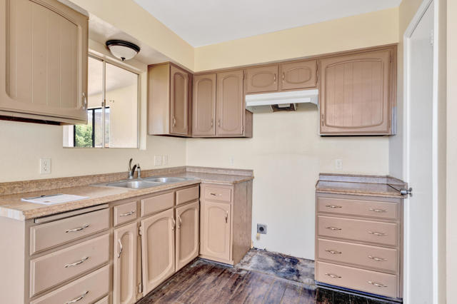 37625 Cruces Dr, Drive, Warner Springs CA: https://media.crmls.org/mediaz/bc6ada8c-78fc-4bdf-91a6-f50529391872.jpg