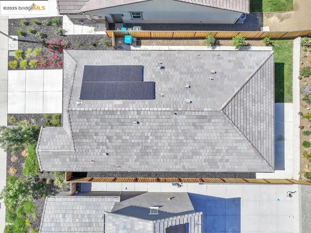 5424 Nimis Way, Antioch CA: https://media.crmls.org/mediaz/bc6e793f-ffc9-42d5-aec1-c48c88e6d939.jpg