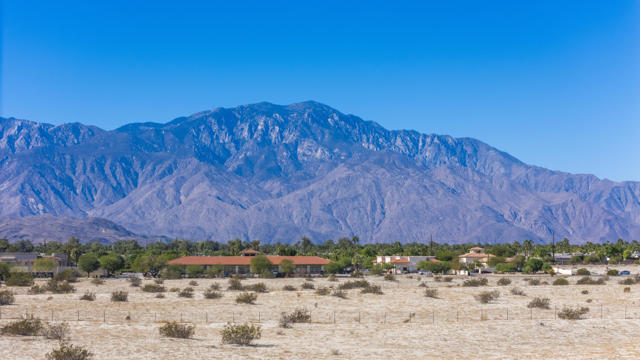 35335 Via Josefina, Rancho Mirage CA: https://media.crmls.org/mediaz/bc6f5802-e133-4743-bc67-652e3aaefb2f.jpg